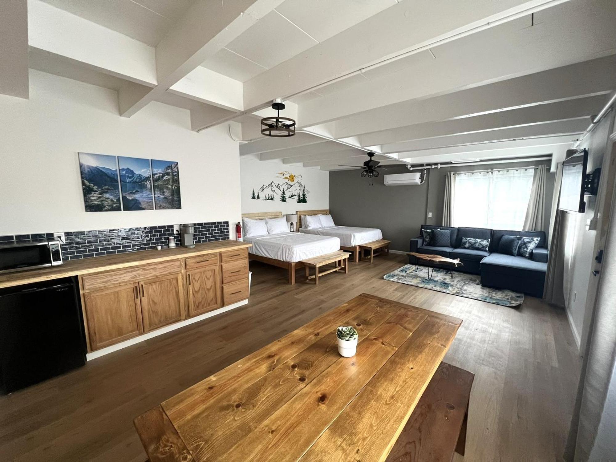Wofford Village Studios Wofford Heights Luaran gambar
